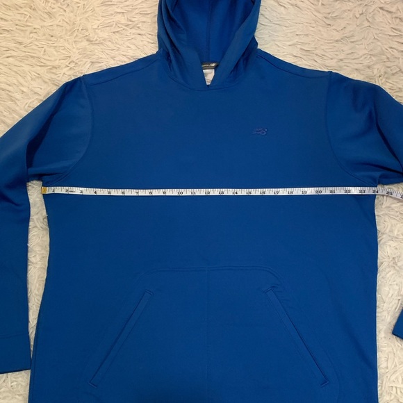New Balance / Pullover Hoodie - Picture 6 of 9